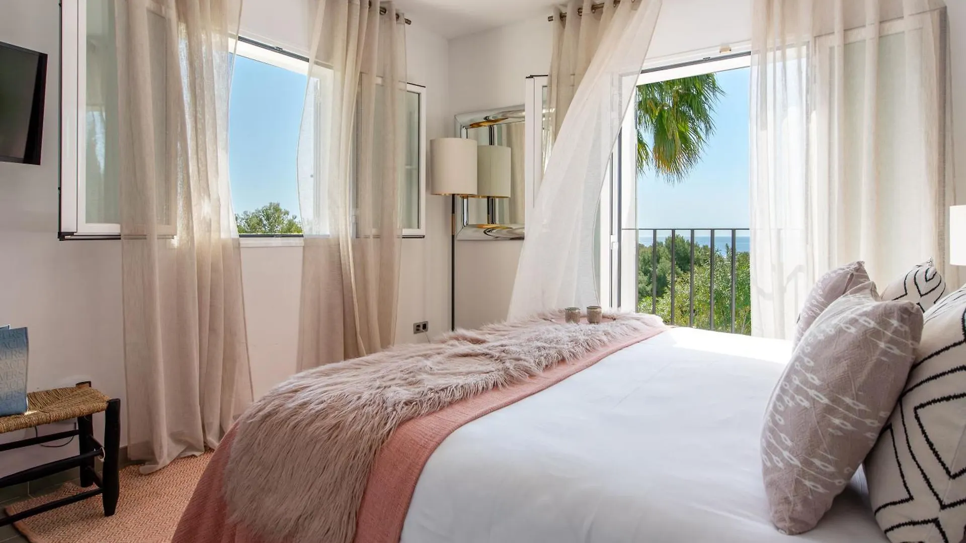 Cap Martinet Talamanca Vila Can Tashellu, Boutique 5 Bed - Sea And Forest View Espanha