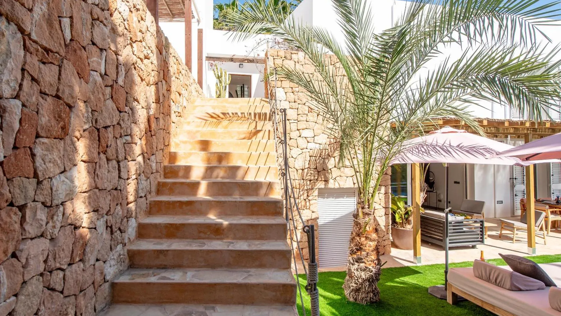 Villa Cap Martinet Talamanca Vila Can Tashellu, Boutique 5 Bed - Sea And Forest View
